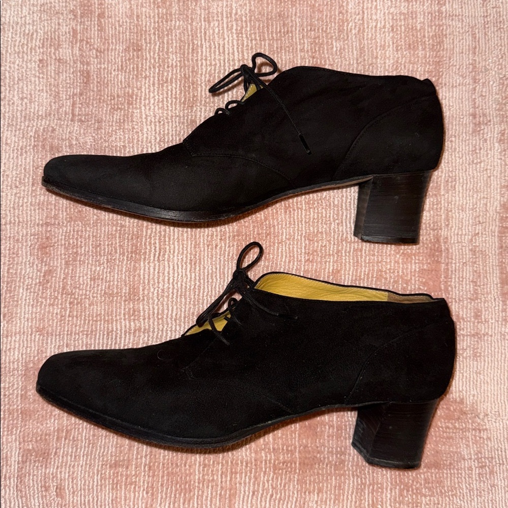Joan & David Black Suede Women’s Oxfords - Picture 5 of 5
